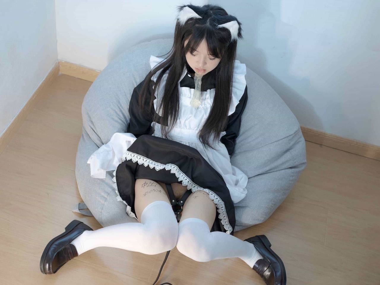 猫耳 白丝 JK 绝对领域《女仆束缚》 10