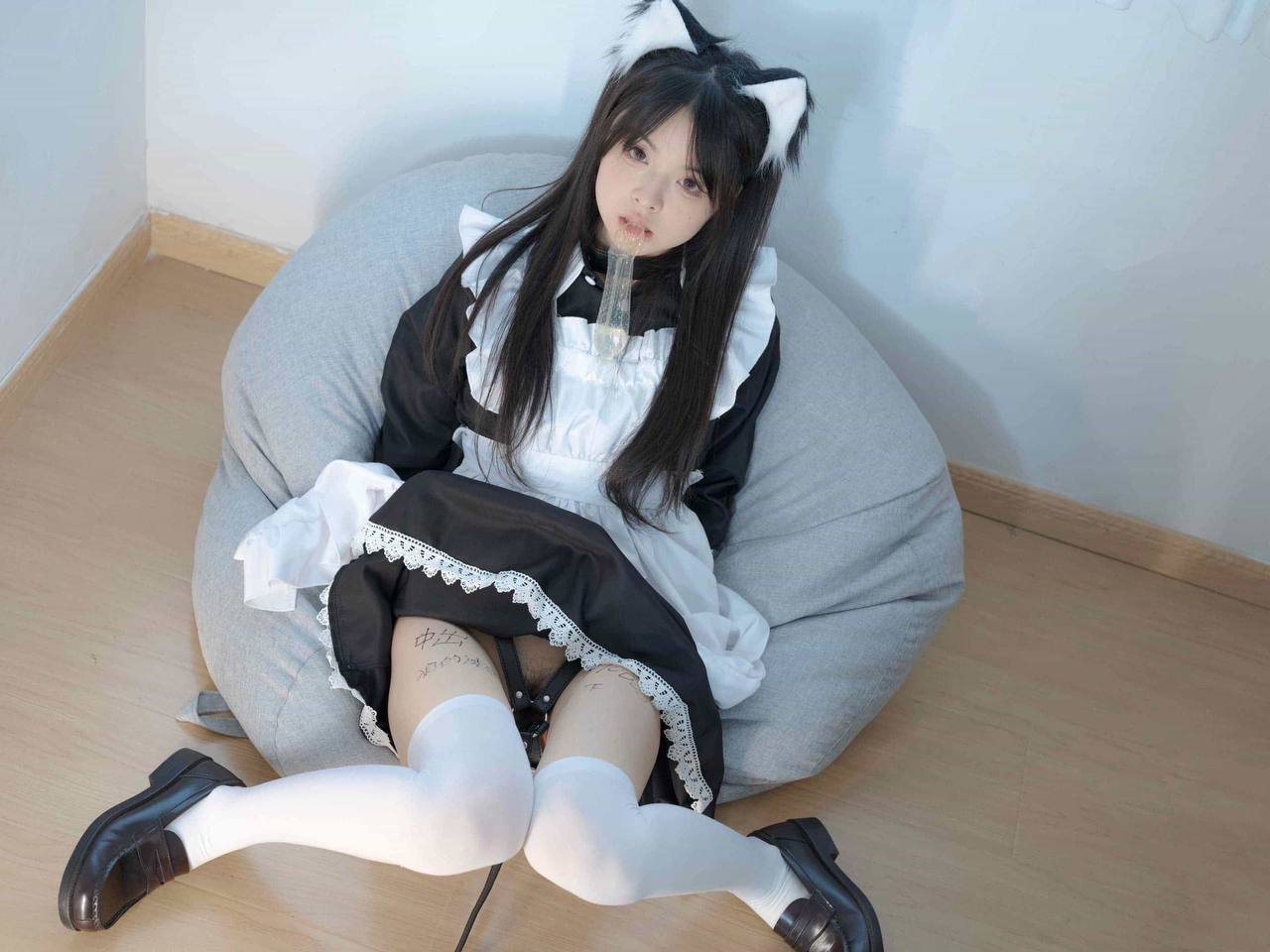 猫耳 白丝 JK 绝对领域《女仆束缚》 10